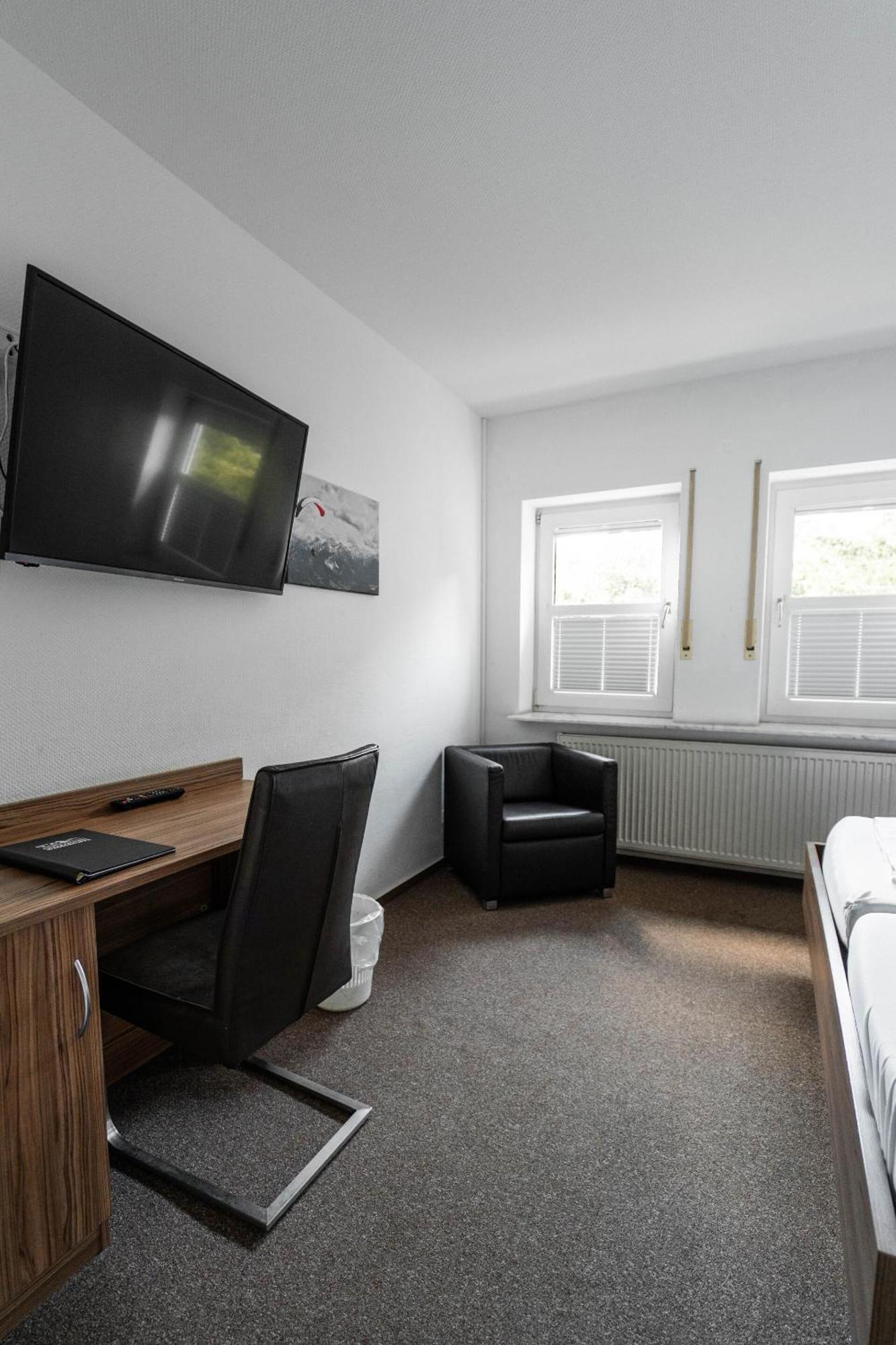 Berghotel Deutscher Flieger Wasserkuppe Gersfeld Room photo